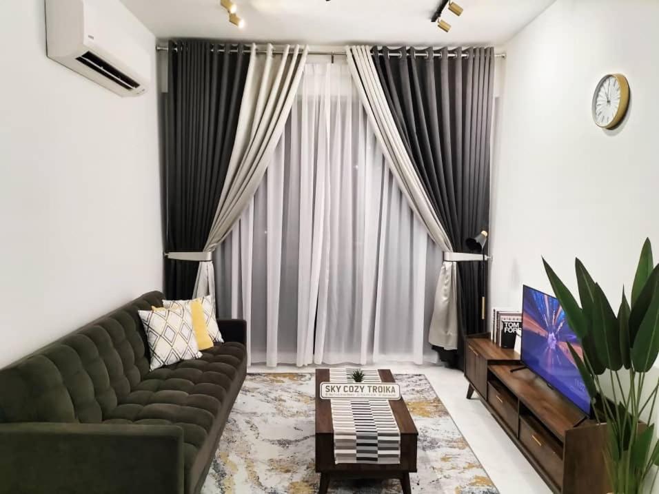 Sky Cozy Troika Residence, 1 Bedroom 4-6 Pax, 2 Bedrooms 6-8 Pax, Pool Vew, Sky & City View, Free Parking, Pool, Unlimited Wifi & Netflix 코타바하루 외부 사진